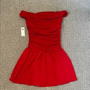 Abercrombie Women’s Elegant Red Off-The-Shoulder Dress